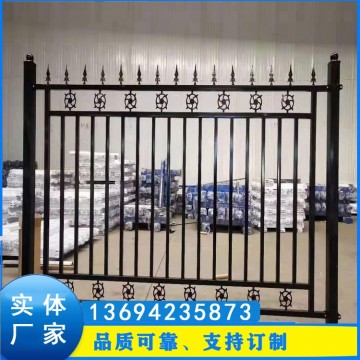 工地防攀爬鐵柵欄價(jià)格 度假區(qū)外圍鋅